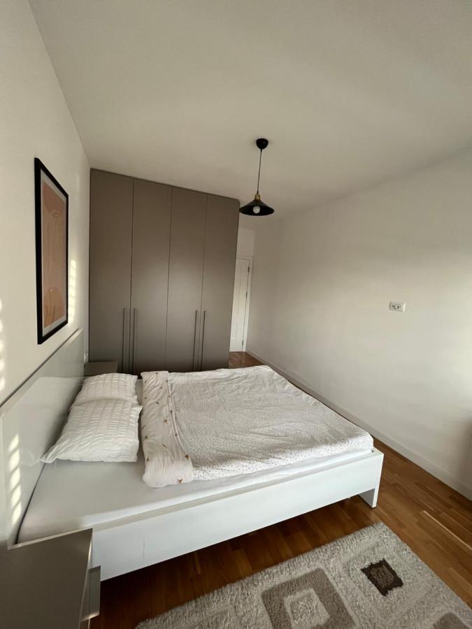 Central Luxury Apartment Pristina Exterior photo